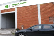 Parking Porto Low Cost - Cubierto
