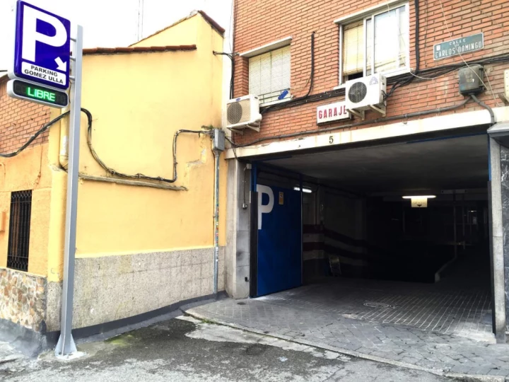 Entrada al Parking en Vistalegre