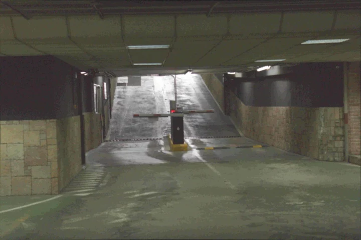 Barrera Parking Colón