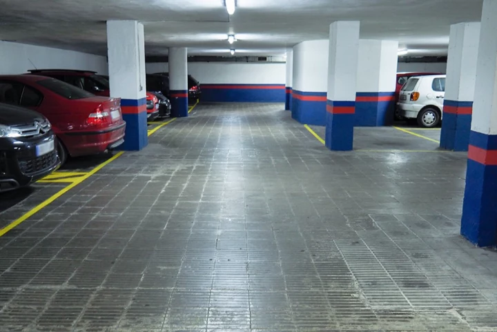 Parking en Calle San Hermenegildo Barcelona