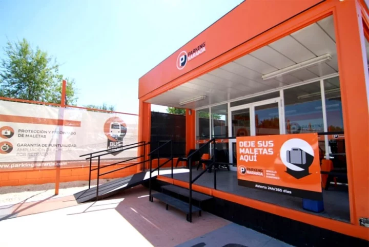 Oficina Parking Naranja Barajas