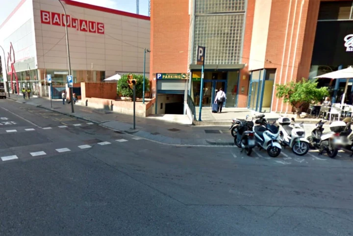Aparcar en la Zona Franca de Barcelona