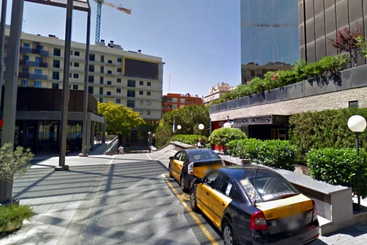 Parking NN Avenida Diagonal entrada 