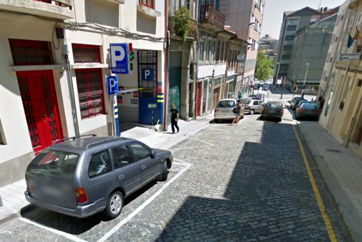 Aparcamiento económico Oporto Trindade