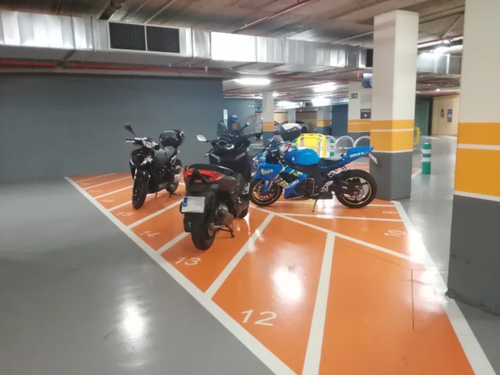 Parking en el Mercat de la Fira de Bellcaire