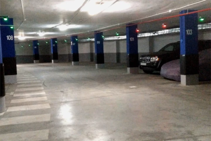 Aparaca en el Parking El Carmen de Guadalajara