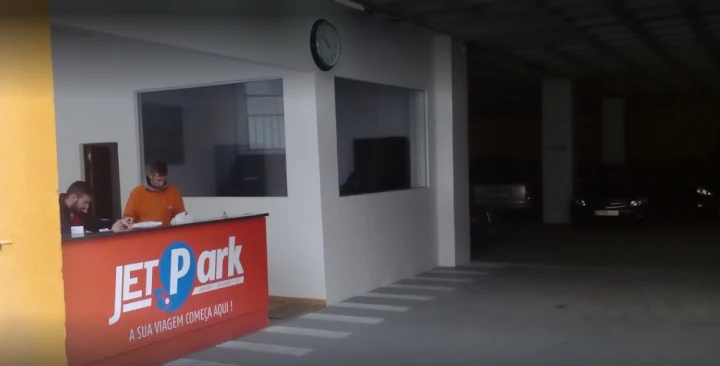 Aeropuerto Humberto Delgado - valet parking