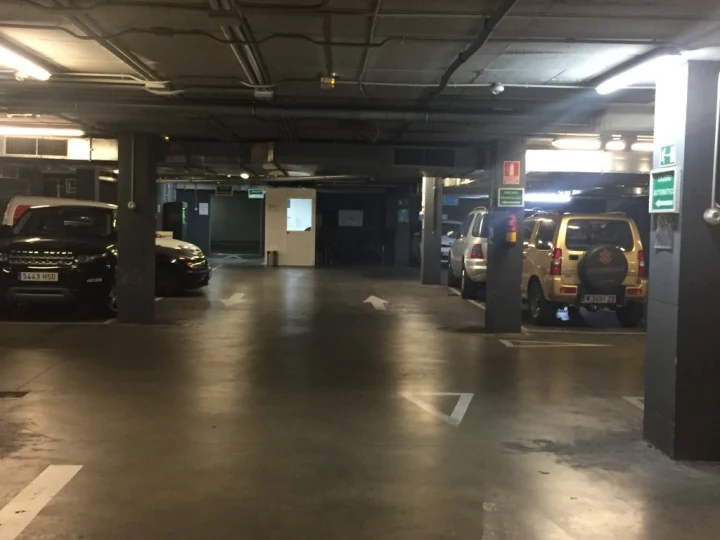 Parking en barrio de Salamanca - Casa de la moneda