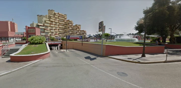 Parking Plaza de la constitución cubierto
