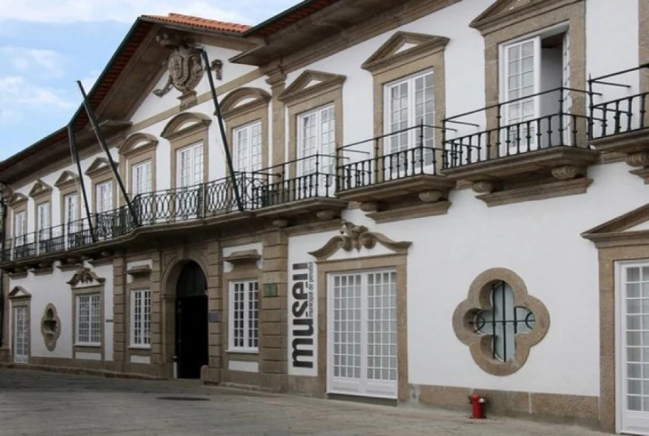 Aparcar en Penafiel con Parkapp. Parking en el Museo Municipal de Penafiel