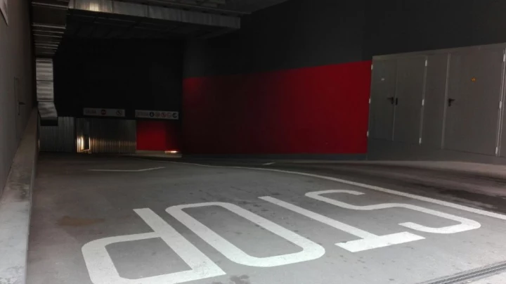 Si buscas dónde aparcar en Vigo por Pizarro, el parking Pizarro tiene una ubicación ideal