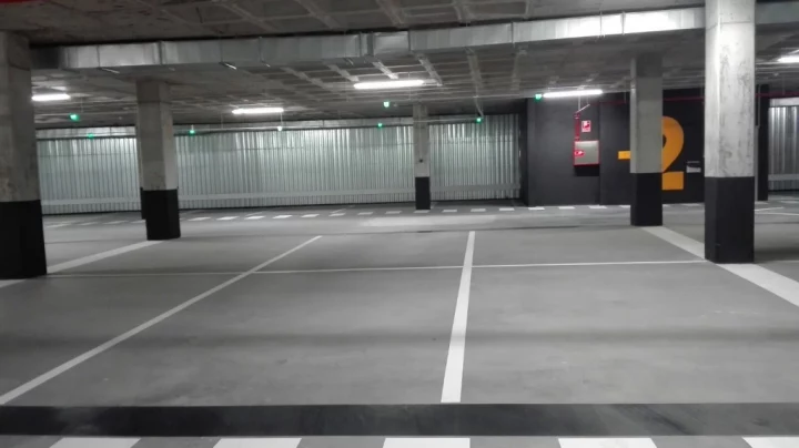 Reserva online tu Parking 24 horas en la calle Pizarro Vigo