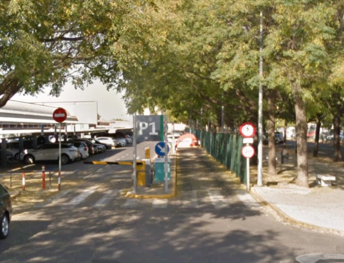 Si buscas donde aparcar en santa justa sevilla