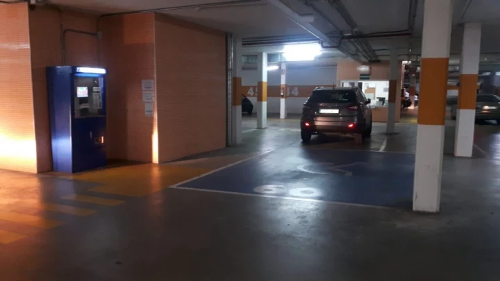Parking Lucus