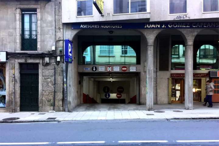 donde aparcar en Santiago de Compostela. Parking Rosalía con accesos 24 horas