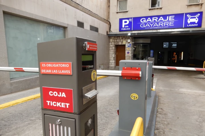 Parking cerca del Santiago Bernabéu