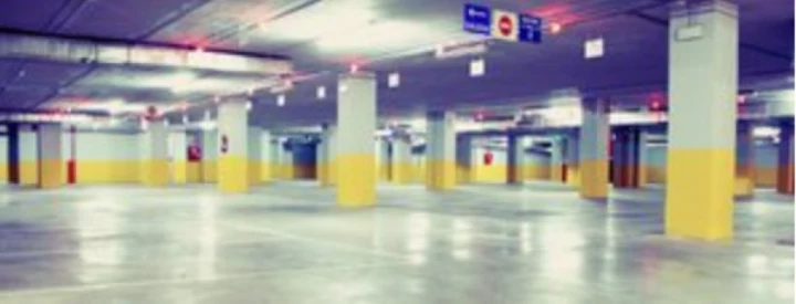 Planta amarilla Parking Centro Norte