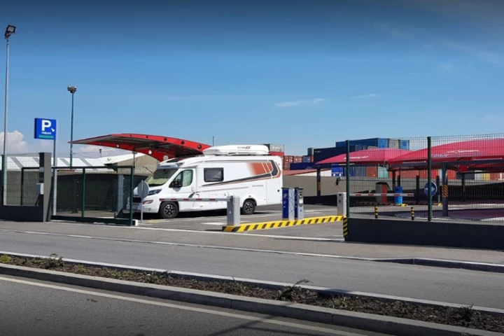 Reserva parking aeropuerto Oporto - Parkapp