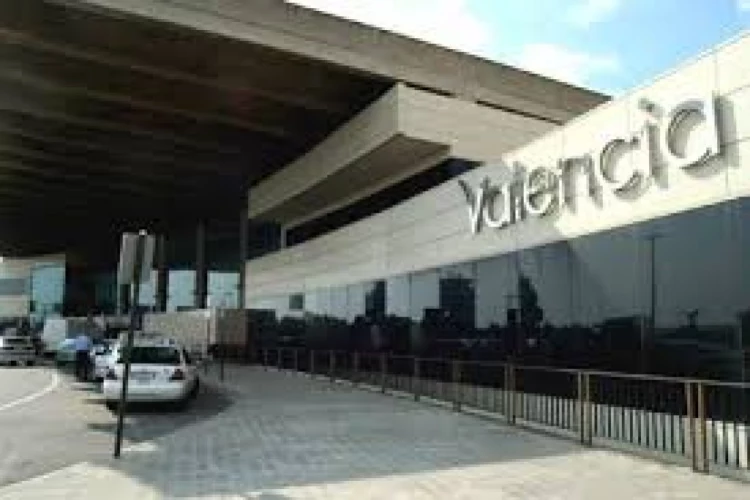 Khan Low Cost Parking Aeropuerto Valencia