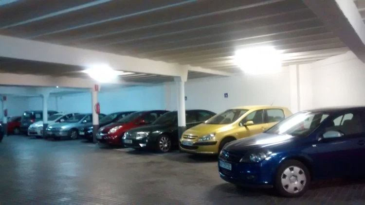 Box Parking Ribera- Latina
