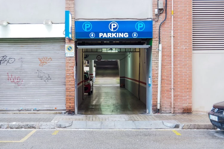 Parking Guinardo en Baró D'Esponella 