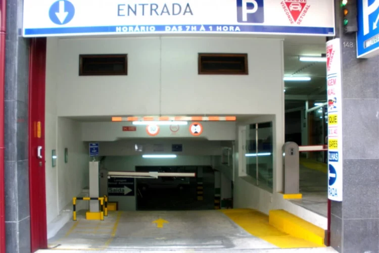 Parking Visconde Setúbal Oporto