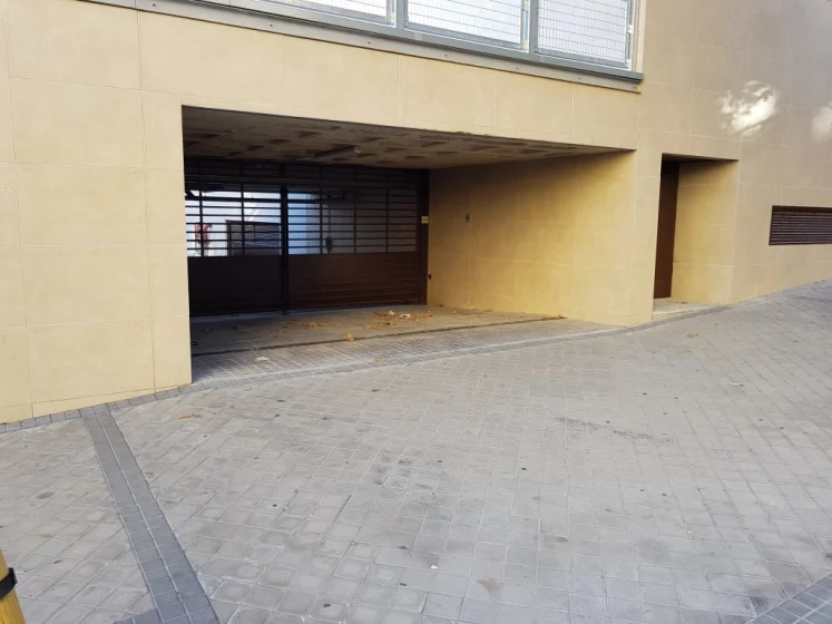 Parking Hacienda - Reina Victoria