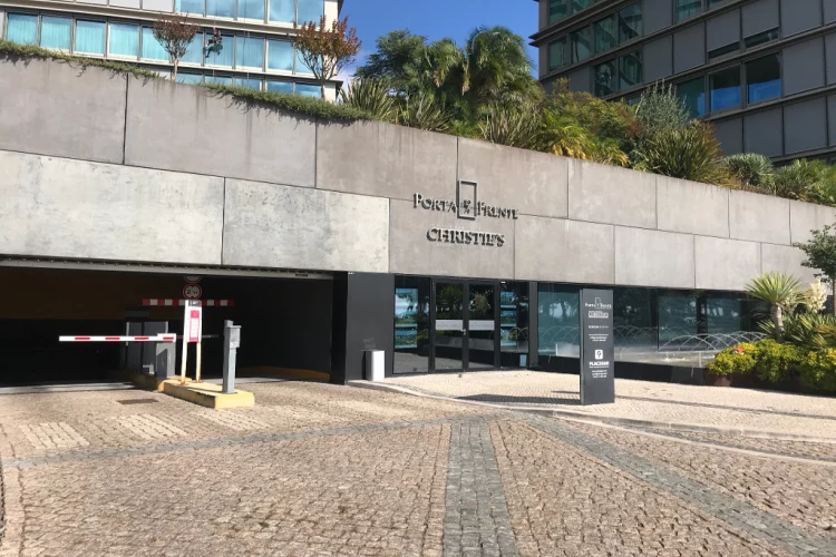 Parking Estoril Residence